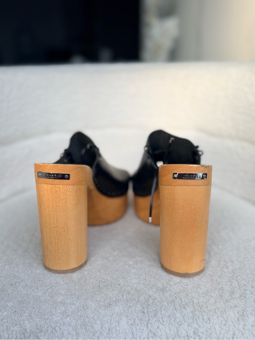 Auth Isabel Marant Spring 2024 Runway Ready to wear- Black Platform. - Picture 9 of 10